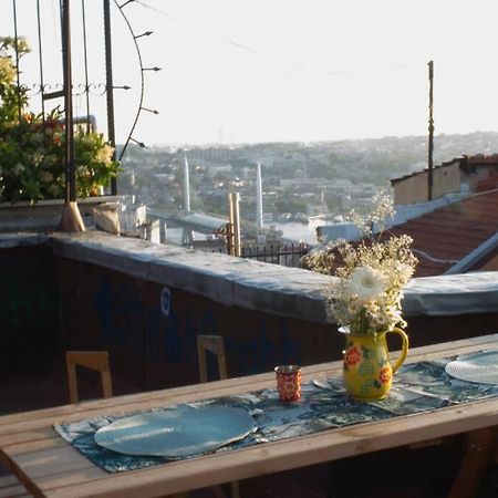 Sincere Istanbul Experience In Galata Area. Apartment Luaran gambar