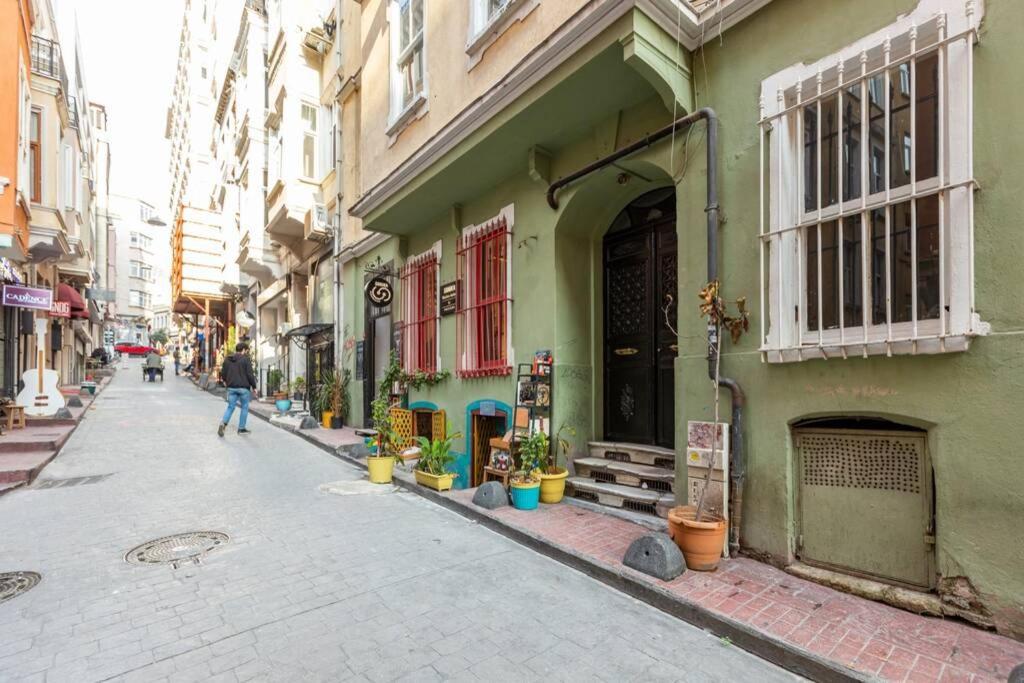 Sincere Istanbul Experience In Galata Area. Apartment Luaran gambar